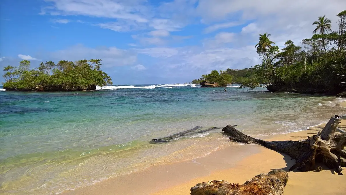 Tour a Isla Bastimentos – Bocas del Toro - Image 3
